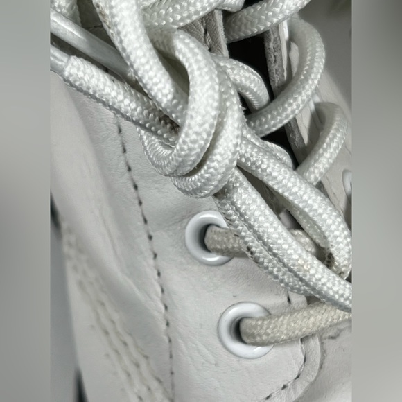 NWOT- Dr. Martens White 1460 Pascal White Soft Leather Ankle Boots- Size 6 - Picture 6 of 6